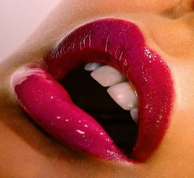 des l&egrave;vres &agrave; croquer !